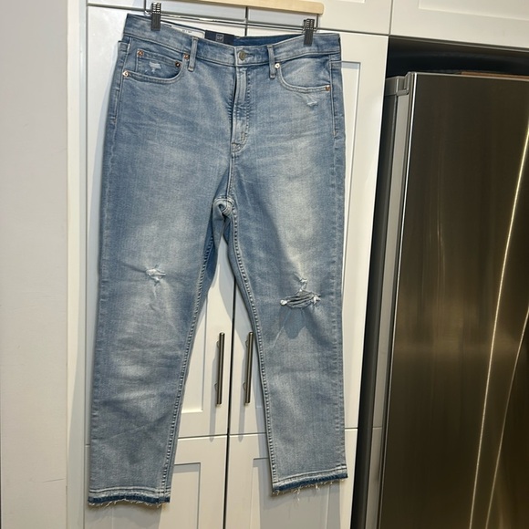 Gap High Waist Cigarette Distressed Slim Jeans Ankle Length Raw Hem Size 14 - Picture 14 of 16